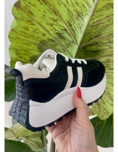 Deportivas ZYZA negra 2