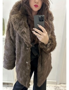 Abrigos pelos brown